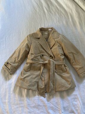 Zara infant girls trench coat. Size 12-18 months